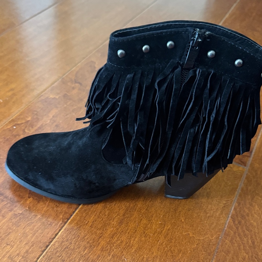 TOP Moda Black Fringe Ankle Booties